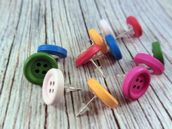 Preview: Bunte, einfache Holz Knopf Ohrstecker Natur Button